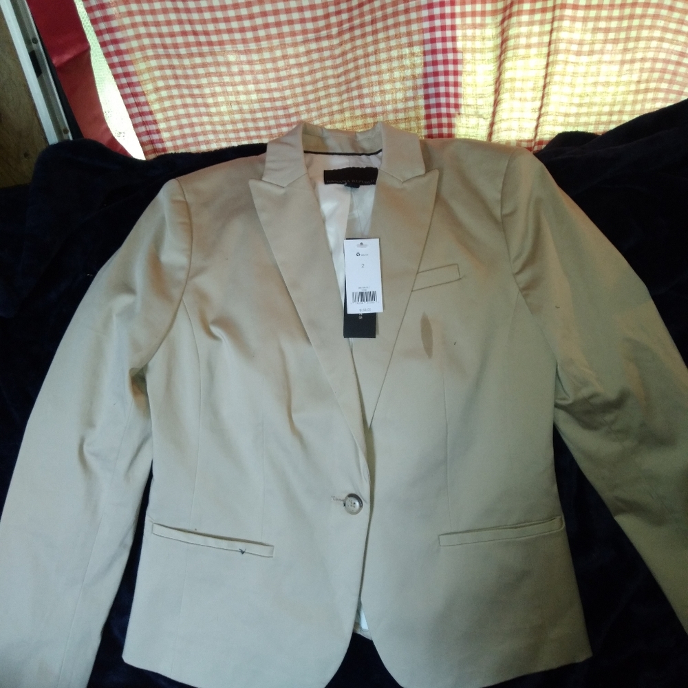 Blazer - Picture 5 of 9